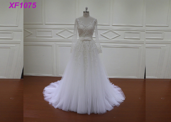 La robe de mariage lâchée de mousseline de taille/Handcraft la robe de mariage d'Applique de dentelle