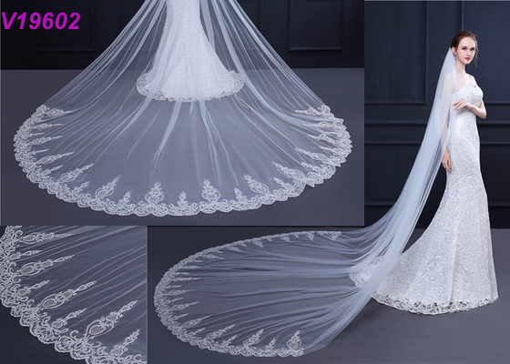 Les longs voiles/femmes adaptés aux besoins du client de mariage de cru équilibrent le voile blanc de mariage 3 mètres