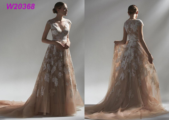 La dentelle colorée multi de Brown de robes de mariage de boule Appliques la longue robe longue de robes de mariée