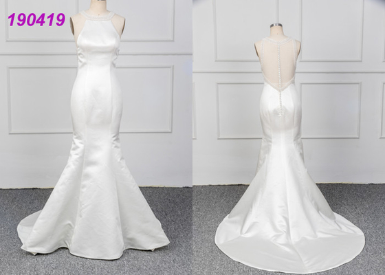 Micado une ligne usage nuptiale moderne de sirène de licou de mariage de ressort blanc de robe